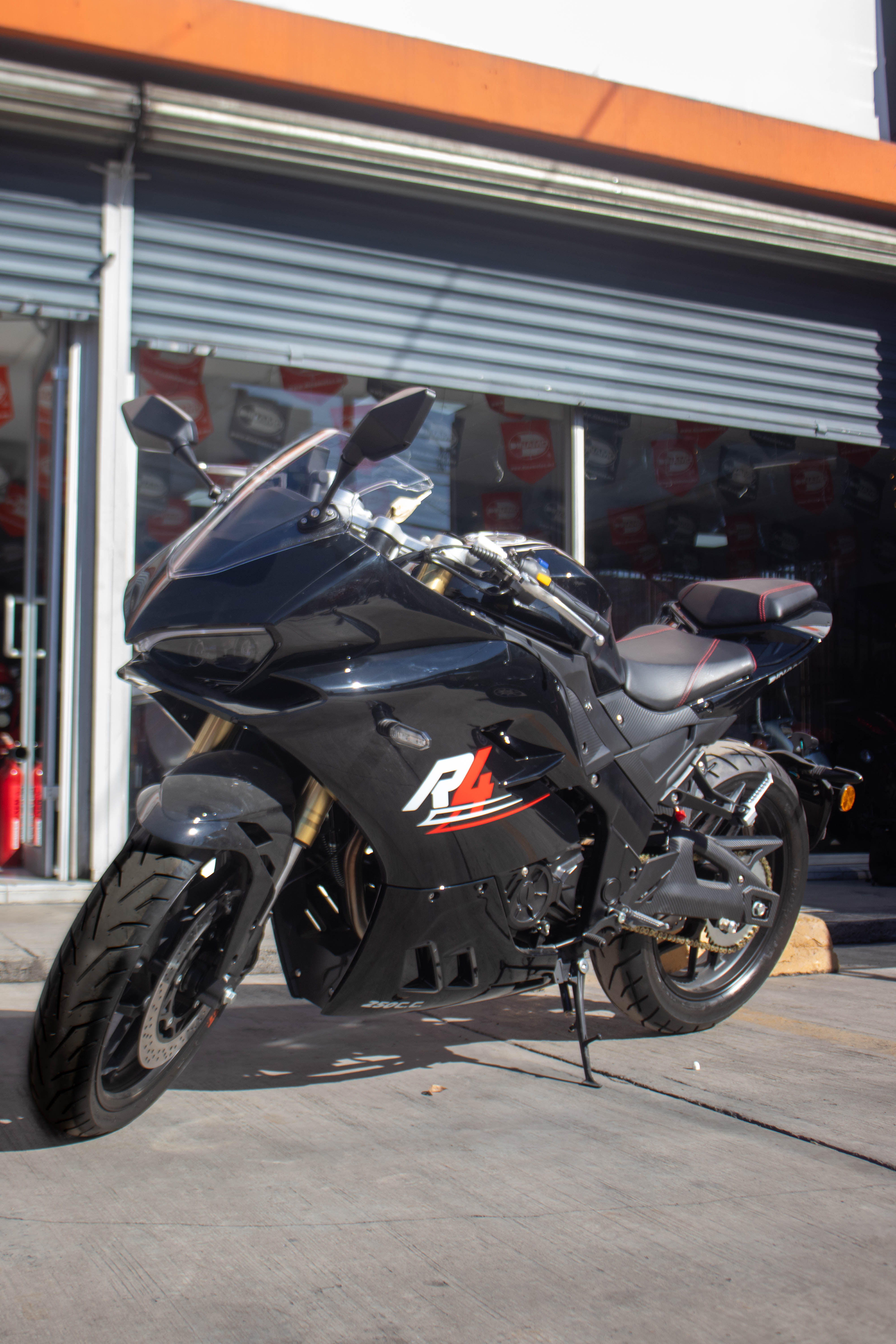R4 7